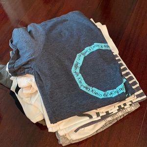 Bundle of 10 graphic T-shirts